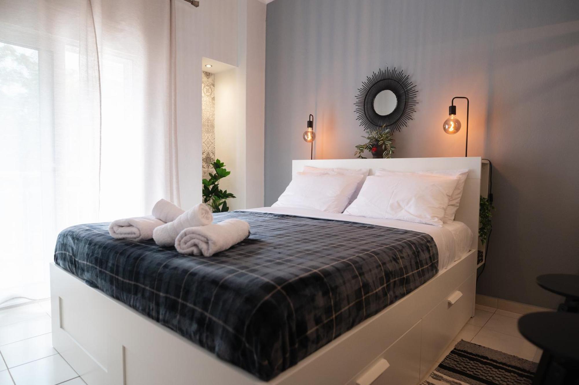 Sapphire Majesty Suite By Heaven'S Hall Luxury Suites Александруполис Екстериор снимка